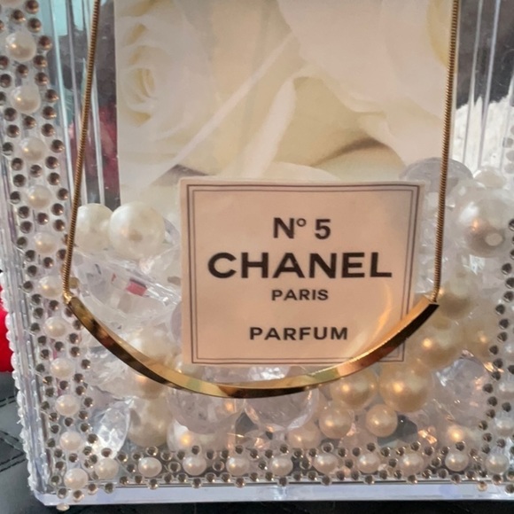 GOLD-TONE BAR NECKLACE - Picture 3 of 4